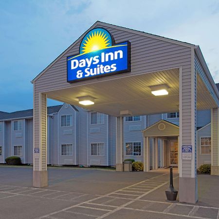 Days Inn & Suites By Wyndham Spokane Airport איירוויי הייטס מראה חיצוני תמונה