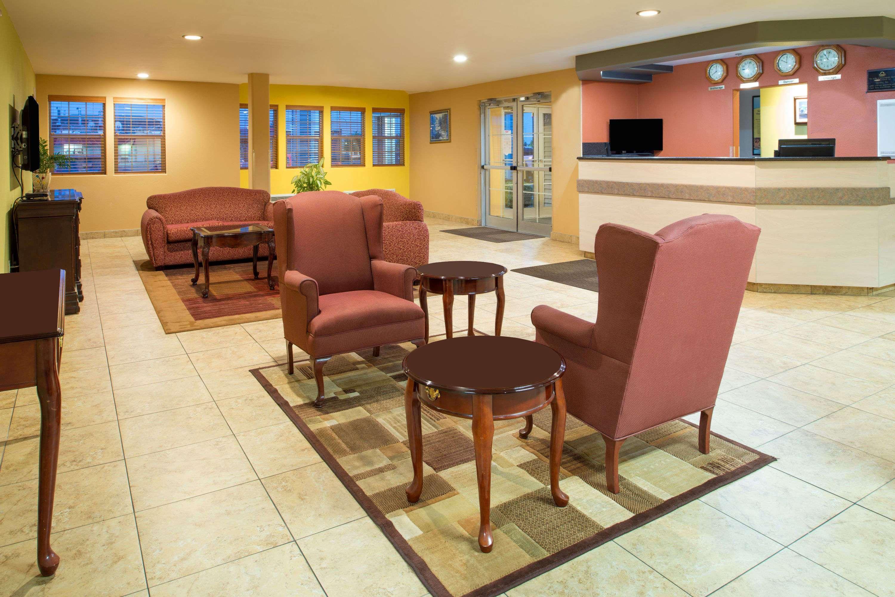 Days Inn & Suites By Wyndham Spokane Airport איירוויי הייטס מראה חיצוני תמונה